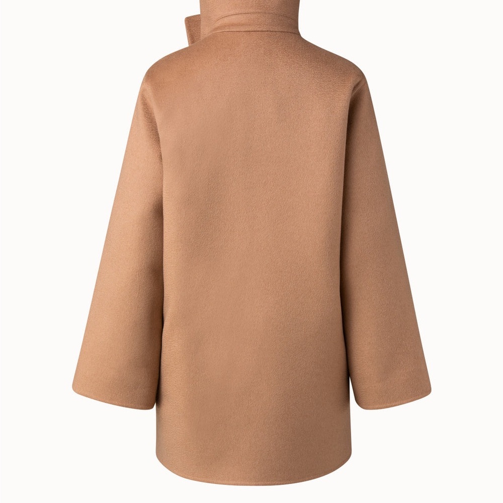 $5990 Akris
Camelhair Double-Face Double-Layer Parka
FENIX Size 10 - Picture 2 of 14